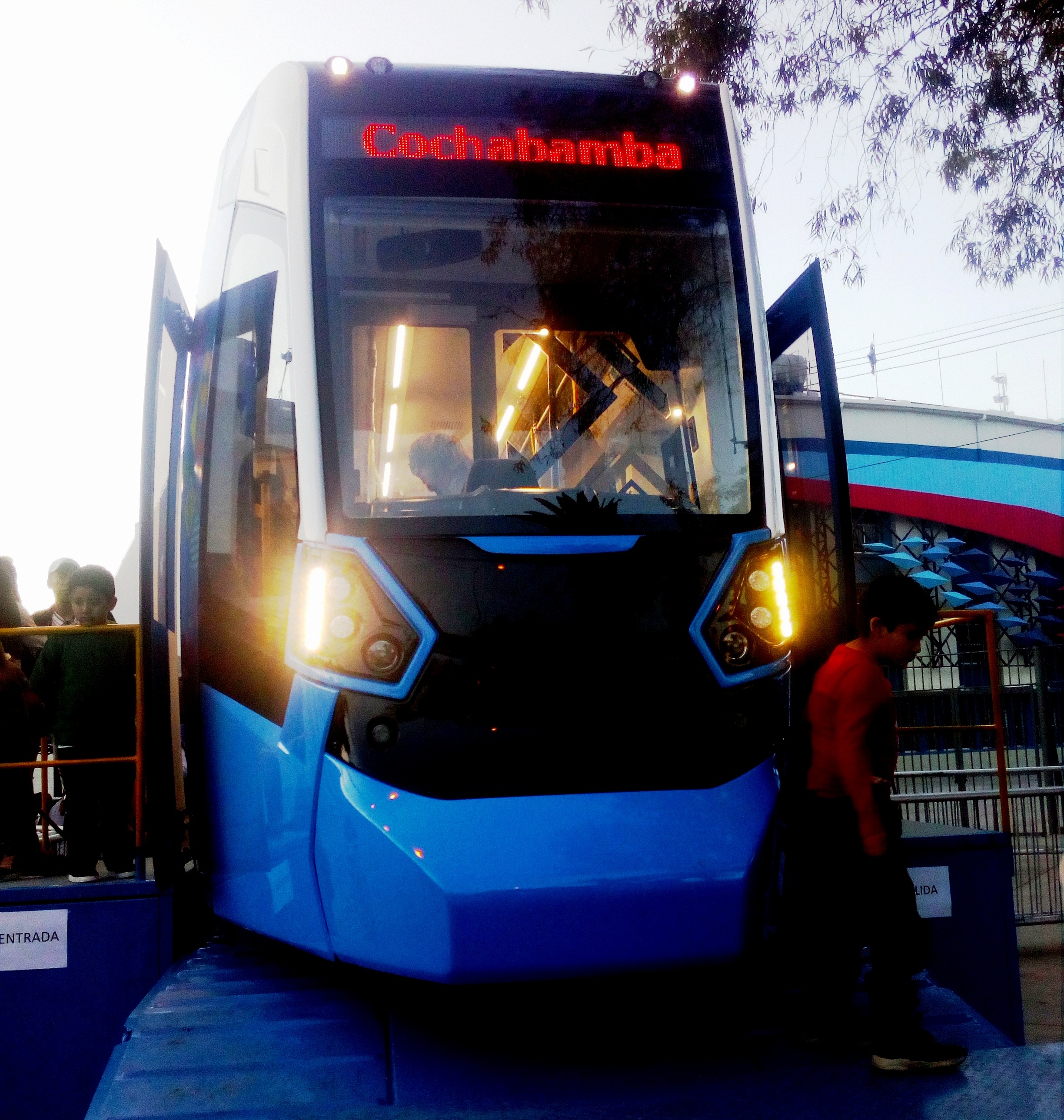 TREN METROPOLITANO ECOLÓGICO, INTELIGENTE Y SEGURO  Imagen 2