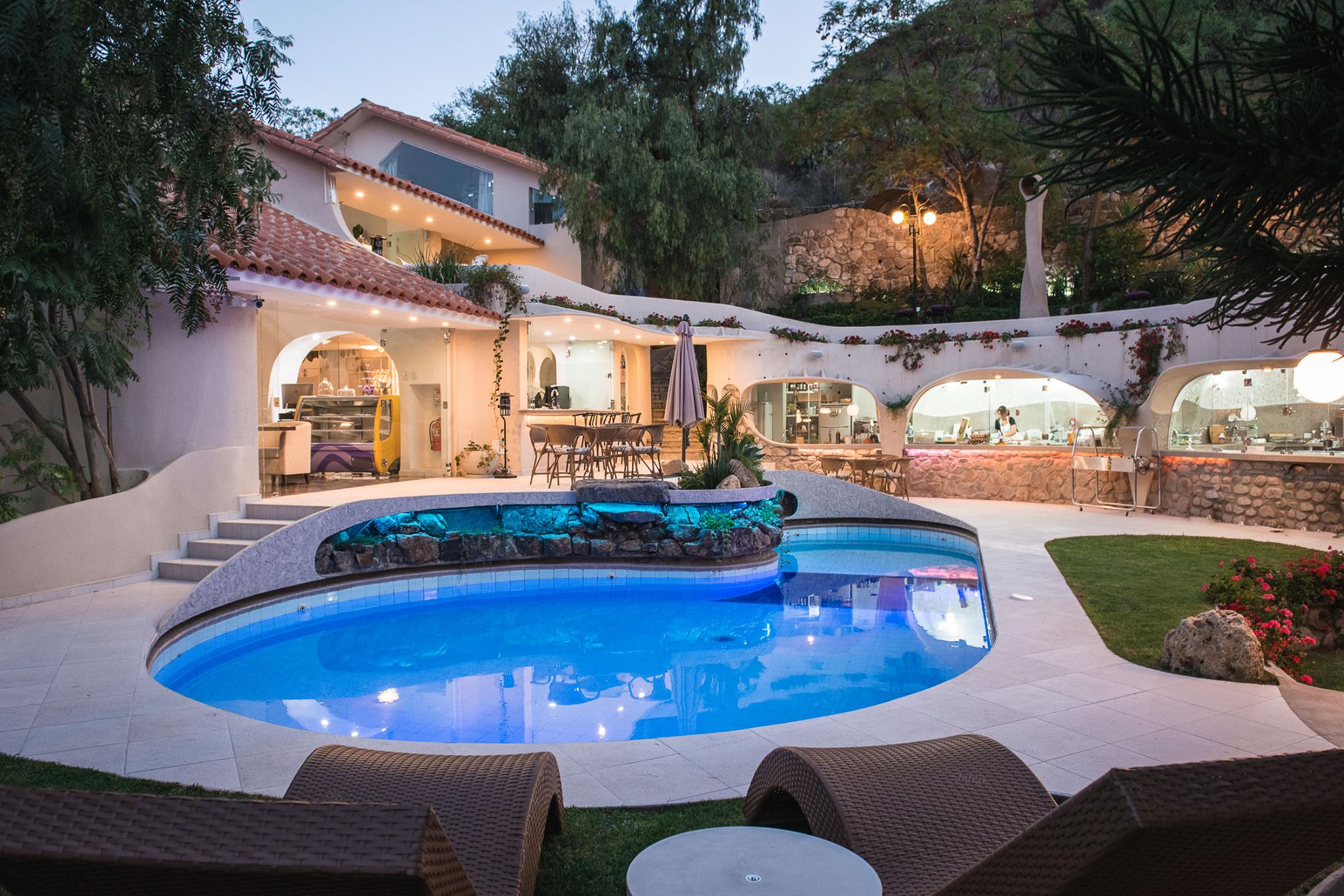 “JARDINES DEL CERRO” UN HOTEL CON PAISAJE MISTICO QUE DESAFÍA LA ARQUITECTURA Imagen 2