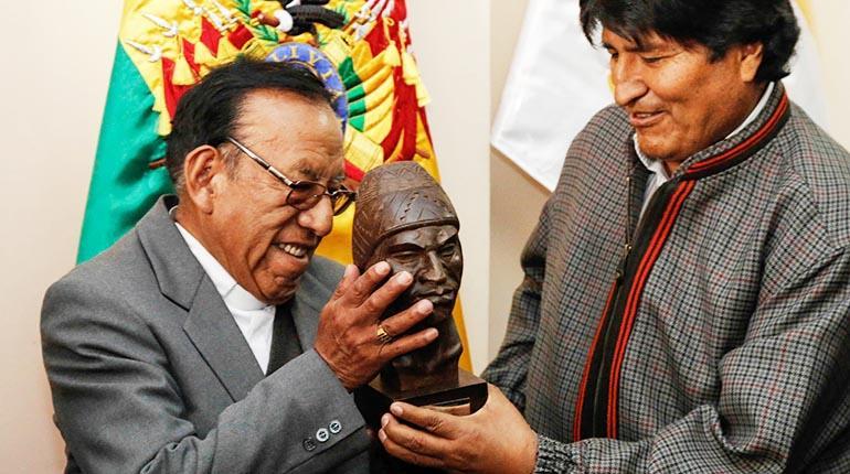 EL PRESIDENTE Y EL CARDENAL: COMPROMISO POR BOLIVIA Imagen 1